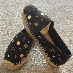 NEW W/O BOX. GORGEOUS Tory Burch blue suede gold studded espadrilles Size 38.5